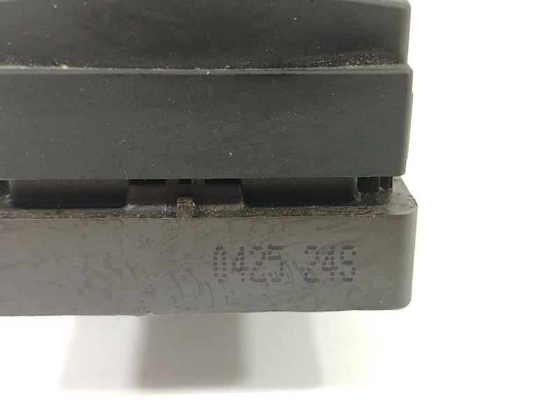 Recambio de mando elevalunas delantero izquierdo para audi a6 avant (4f5) 3.0 tdi quattro referencia OEM IAM 4F0959851  