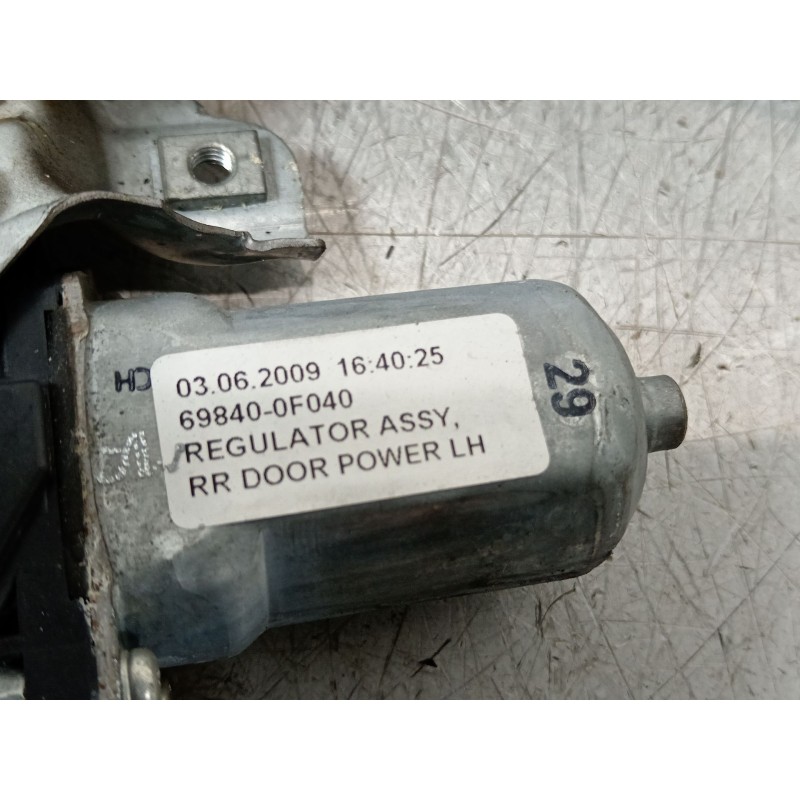 Recambio de elevalunas trasero izquierdo para toyota verso (_r2_) 2.0 d-4d (aur20_) referencia OEM IAM 698400F040 857200F040C 