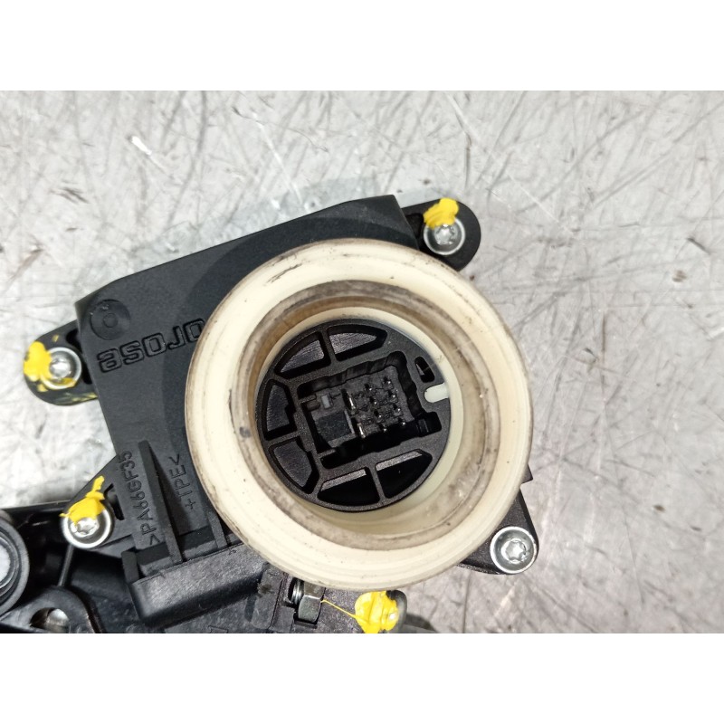 Recambio de elevalunas trasero izquierdo para toyota verso (_r2_) 2.0 d-4d (aur20_) referencia OEM IAM 698400F040 857200F040C 