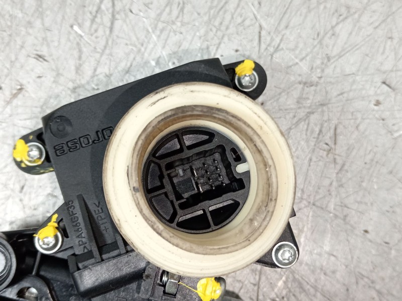 Recambio de elevalunas trasero izquierdo para toyota verso (_r2_) 2.0 d-4d (aur20_) referencia OEM IAM 698400F040 857200F040C 