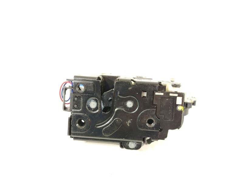 Recambio de cerradura puerta delantera derecha para volkswagen polo iv (9n_, 9a_) 1.4 tdi referencia OEM IAM 3B1837016CC  