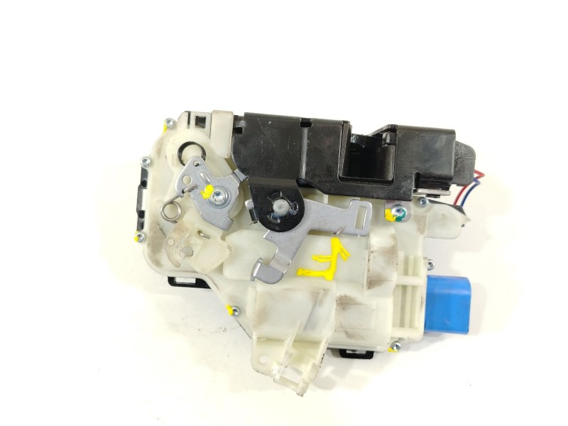 Recambio de cerradura puerta delantera derecha para volkswagen polo iv (9n_, 9a_) 1.4 tdi referencia OEM IAM 3B1837016CC  