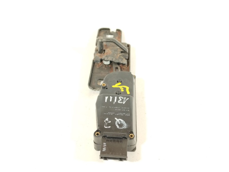 Recambio de cerradura maletero / porton para audi q7 (4l) 3.0 tdi referencia OEM IAM 4F9827383B  