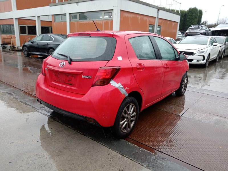 toyota yaris (_p13_) del año 2017