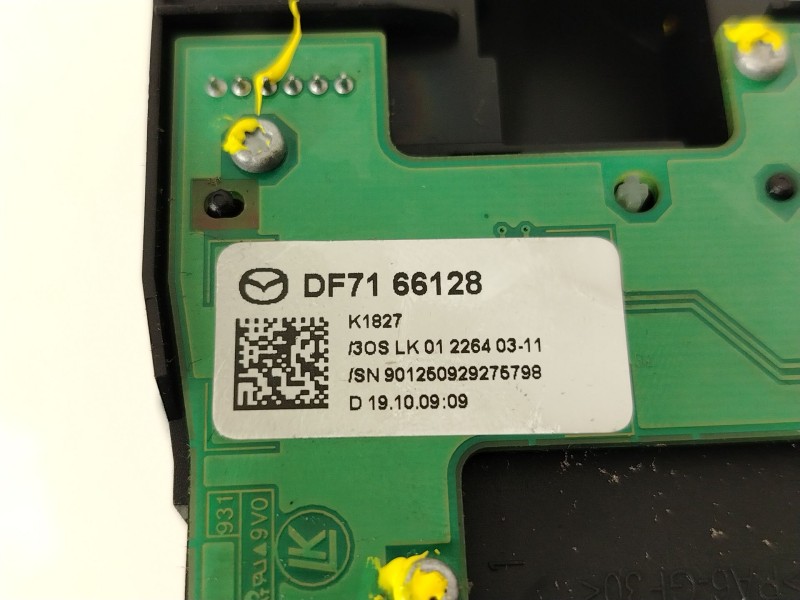 Recambio de mando limpia para mazda 2 (de_, dh_) 1.3 (de3fs) referencia OEM IAM DF7166128  