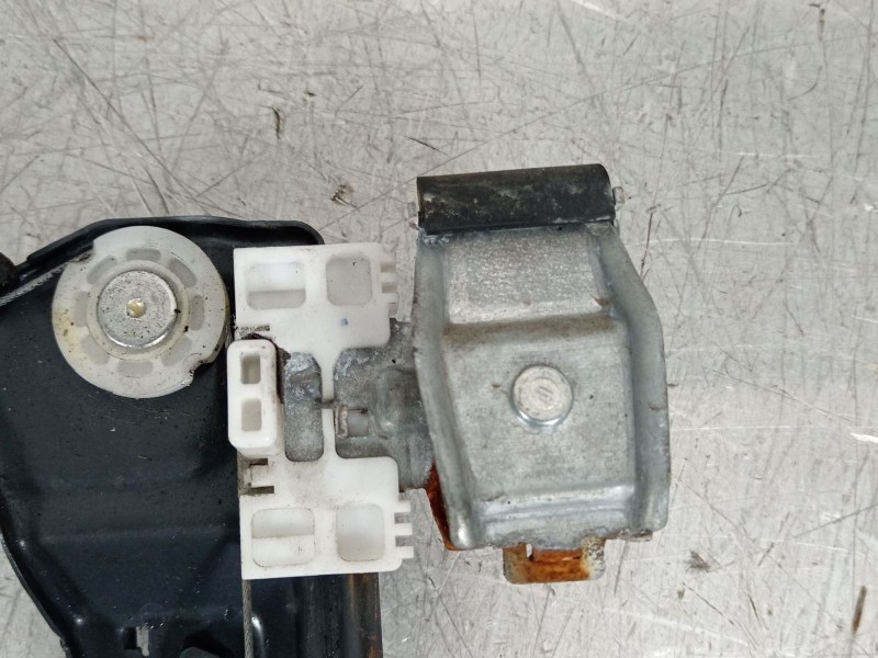 Recambio de elevalunas delantero derecho para ssangyong kyron 200 xdi limited referencia OEM IAM 7232109001  