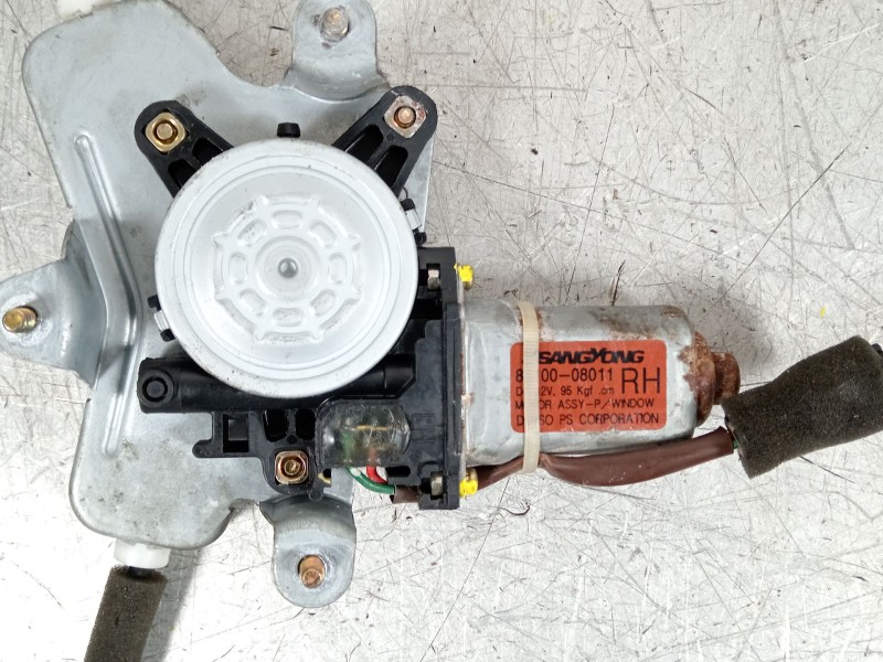 Recambio de elevalunas trasero derecho para ssangyong rexton 2.9 td gls referencia OEM IAM 8810008011  