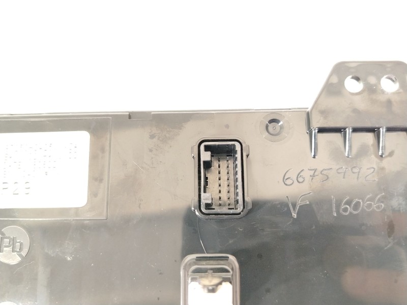 Recambio de mando climatizador para hyundai i30 (pde, pd, pden) 1.0 t-gdi referencia OEM IAM 97250G4251  