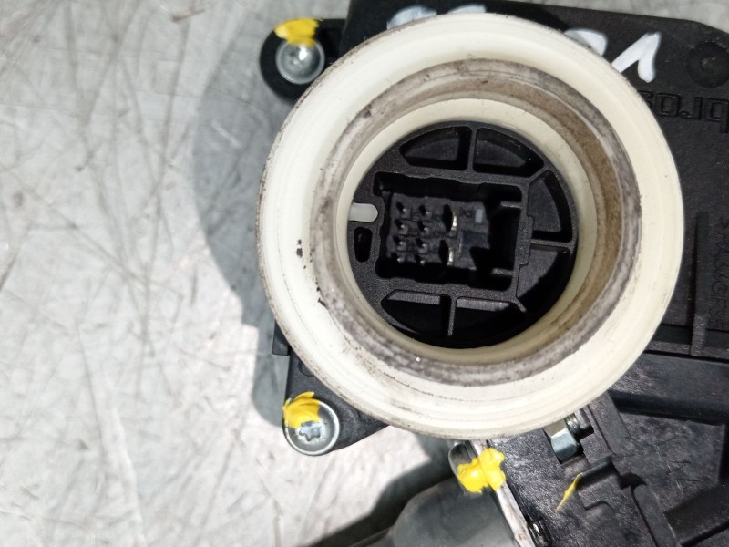 Recambio de elevalunas delantero izquierdo para toyota verso active referencia OEM IAM 698200F020  