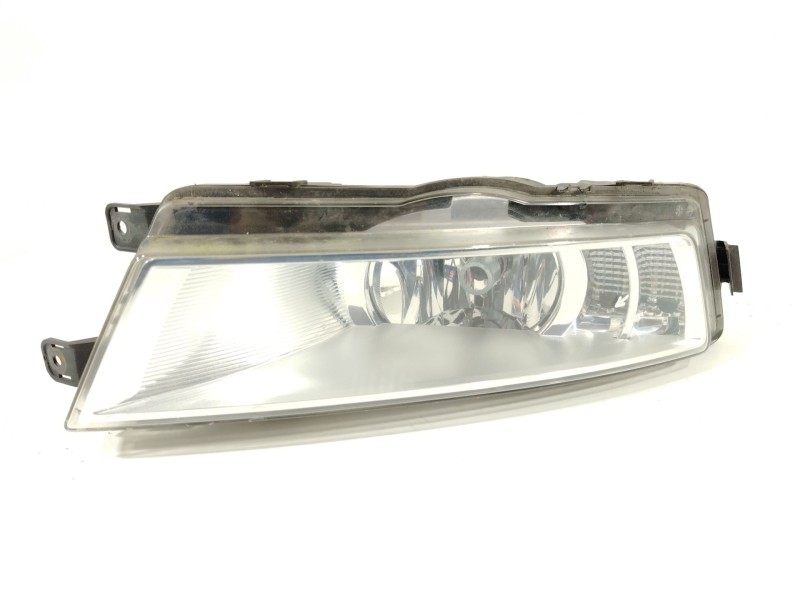 Recambio de faro antiniebla derecho para skoda rapid spaceback (nh1) 1.4 tdi referencia OEM IAM 5JA941700B  