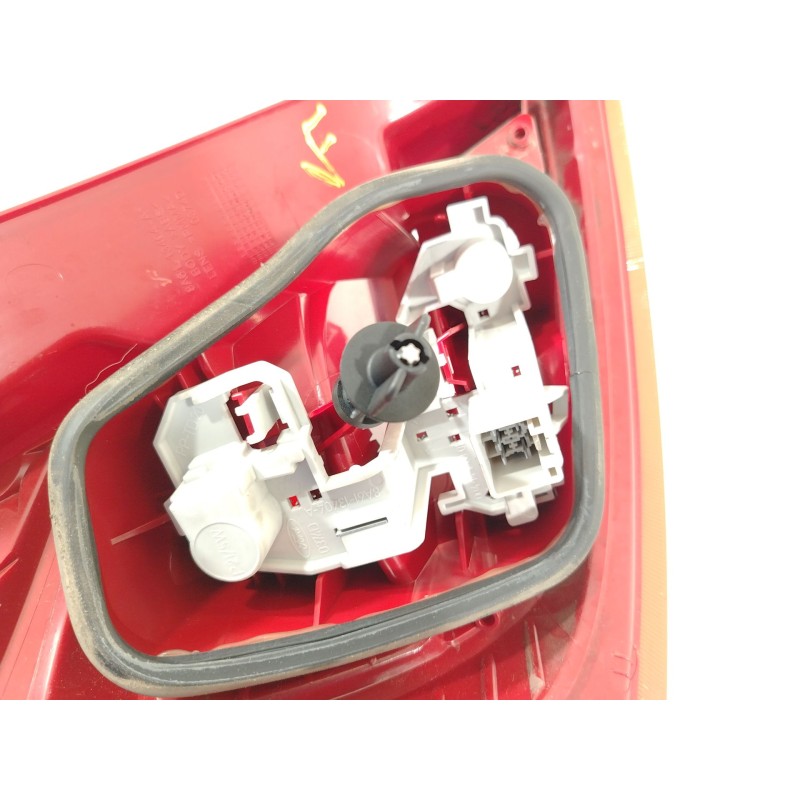 Recambio de piloto trasero derecho para ford fiesta vi (cb1, ccn) 1.25 referencia OEM IAM 8A6113404AE 8A6113404A 