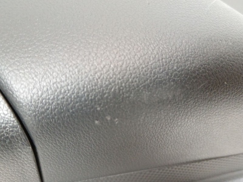 Recambio de guarnecido puerta trasera derecha para hyundai tucson style 2wd referencia OEM IAM 83302N7000  