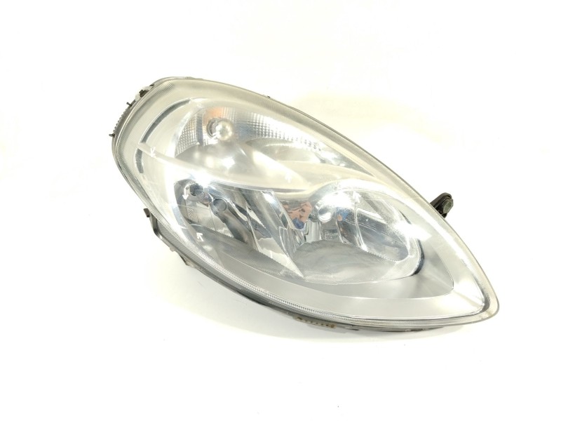 Recambio de faro derecho para lancia ypsilon (843_) 1.4 (843.axg1a) referencia OEM IAM 51786653  