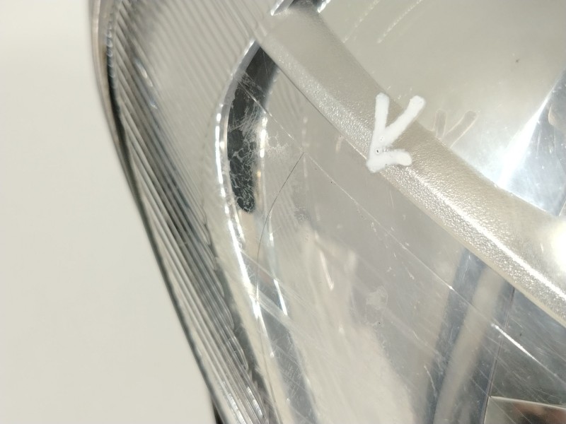 Recambio de faro derecho para lancia ypsilon (843_) 1.4 (843.axg1a) referencia OEM IAM 51786653  
