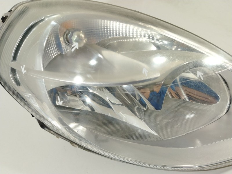 Recambio de faro derecho para lancia ypsilon (843_) 1.4 (843.axg1a) referencia OEM IAM 51786653  