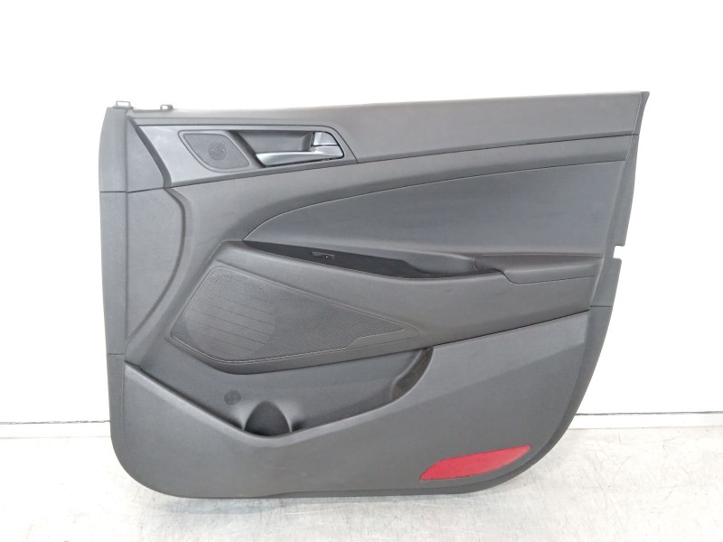 Recambio de guarnecido puerta delantera derecha para hyundai tucson kosmo 4wd referencia OEM IAM 82361D7000  
