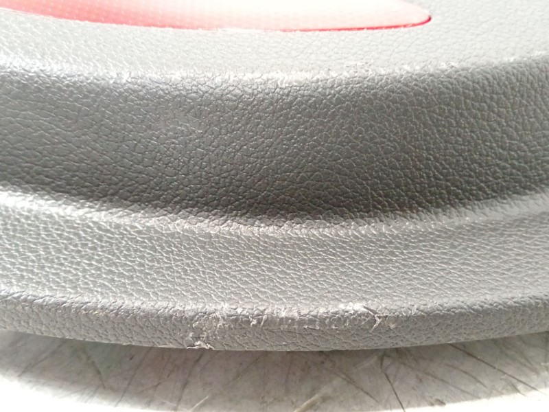 Recambio de guarnecido puerta delantera derecha para hyundai tucson kosmo 4wd referencia OEM IAM 82361D7000  