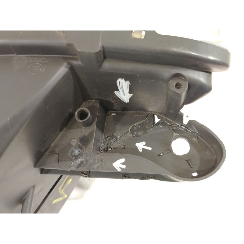 Recambio de faro izquierdo para citroën c4 ii (nc_) 1.6 hdi 110 referencia OEM IAM 9687308280 28E14T2 