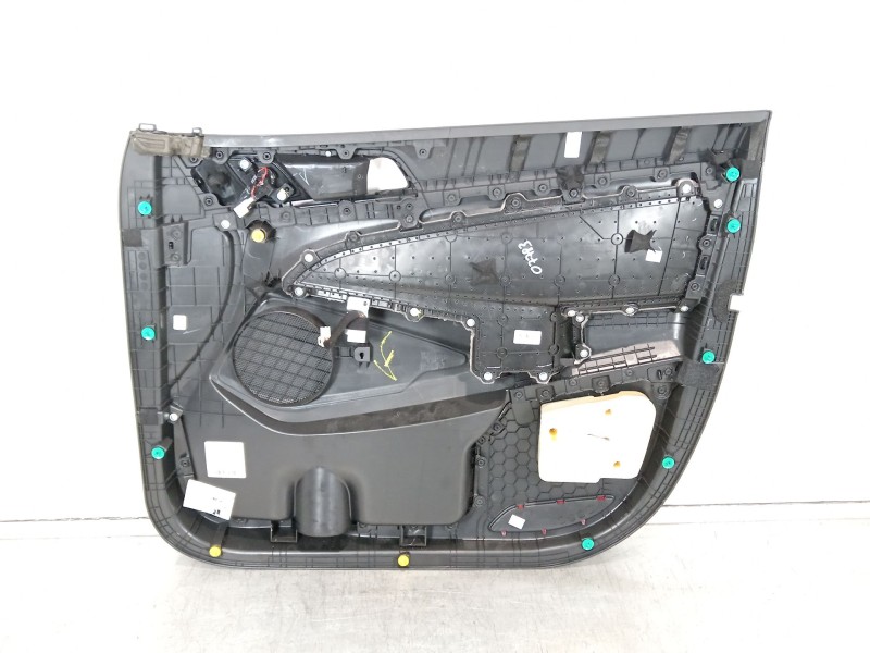 Recambio de guarnecido puerta delantera izquierda para hyundai tucson kosmo 4wd referencia OEM IAM 82351D7000  