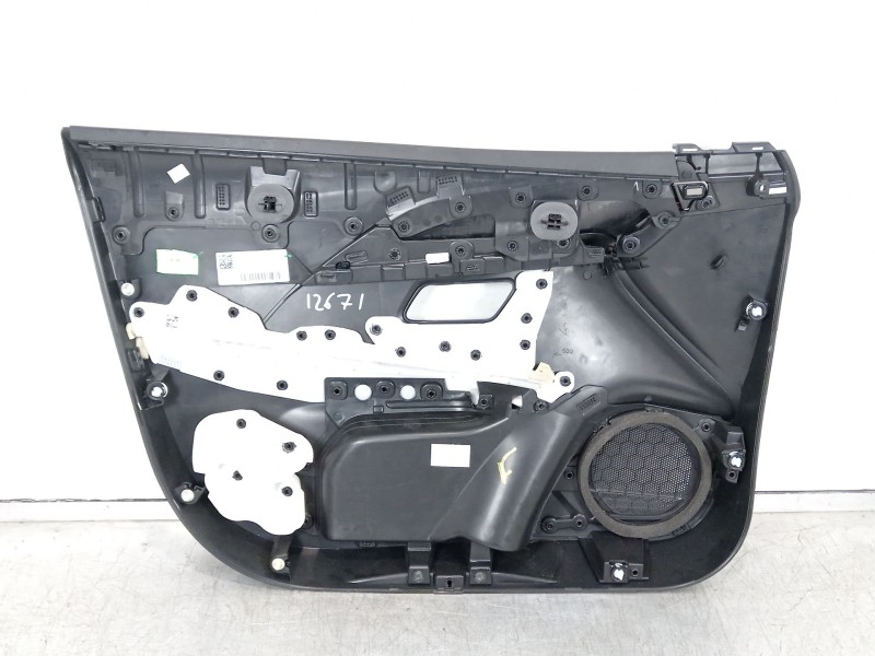 Recambio de guarnecido puerta delantera derecha para peugeot 208 2020 referencia OEM IAM 9829787780  