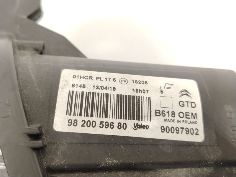 Recambio de faro izquierdo para citroën c3 iii (sx) 1.2 thp 110 referencia OEM IAM 9820059680 90097902 