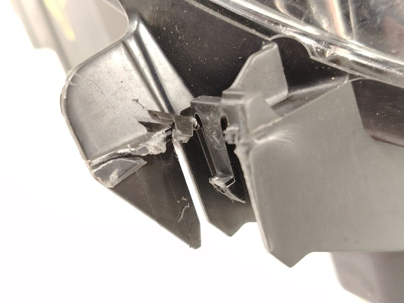 Recambio de faro izquierdo para citroën c3 iii (sx) 1.2 thp 110 referencia OEM IAM 9820059680 90097902 