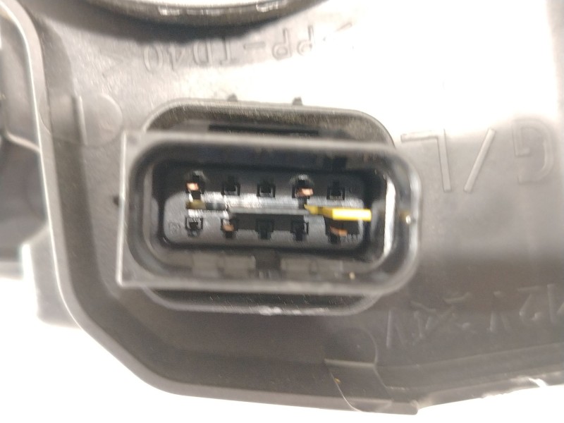 Recambio de faro izquierdo para citroën c3 iii (sx) 1.2 thp 110 referencia OEM IAM 9820059680 90097902 