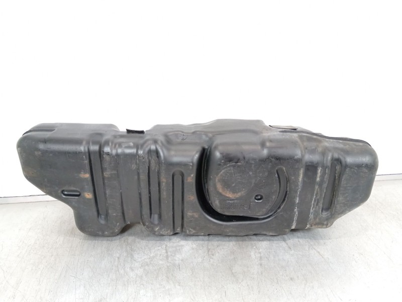 Recambio de deposito combustible para toyota land cruiser (j12) 3.0 d-4d gx referencia OEM IAM 770013D530  