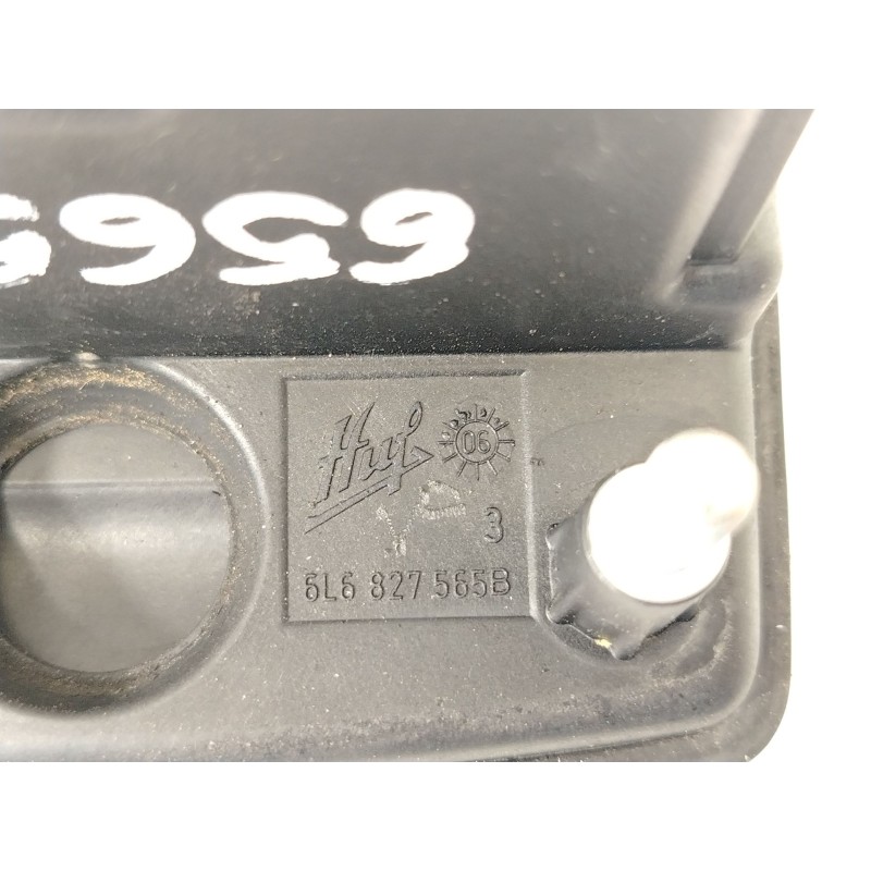 Recambio de maneta exterior porton para seat ibiza iii (6l1) 1.4 16v referencia OEM IAM 6L6827565B  