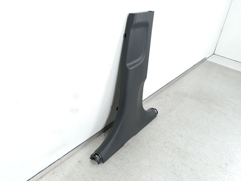 Recambio de moldura para hyundai kona (os, ose, osi) 1.0 t-gdi hybrid 48v referencia OEM IAM 85845BE000  