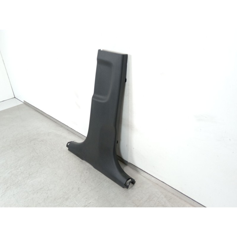 Recambio de moldura para hyundai kona (os, ose, osi) 1.0 t-gdi hybrid 48v referencia OEM IAM 85845BE000  