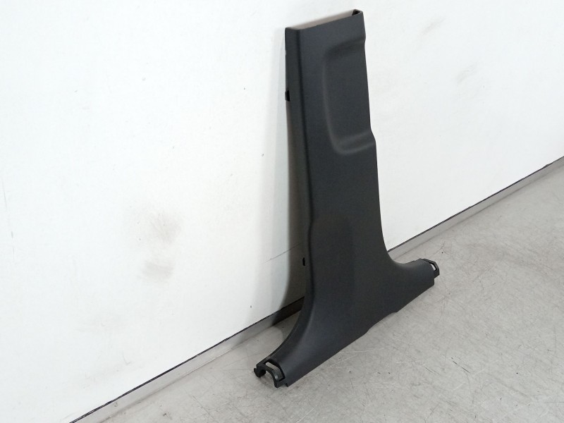 Recambio de moldura para hyundai kona (os, ose, osi) 1.0 t-gdi hybrid 48v referencia OEM IAM 85835BE000  