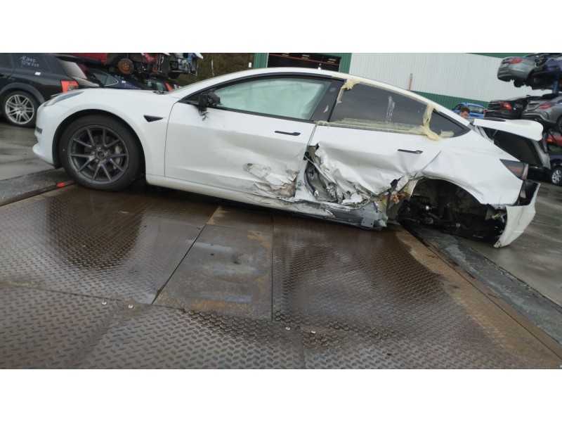 tesla model 3 (5yj3) del año 2022