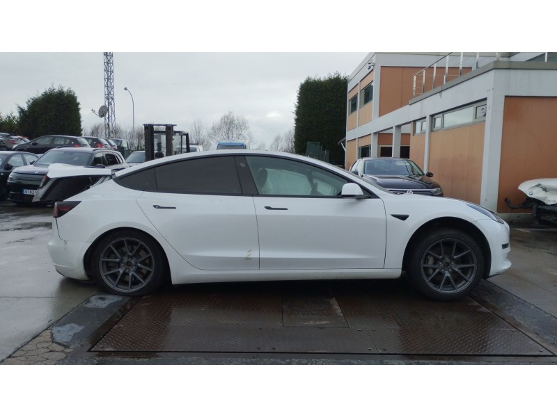 tesla model 3 (5yj3) del año 2022