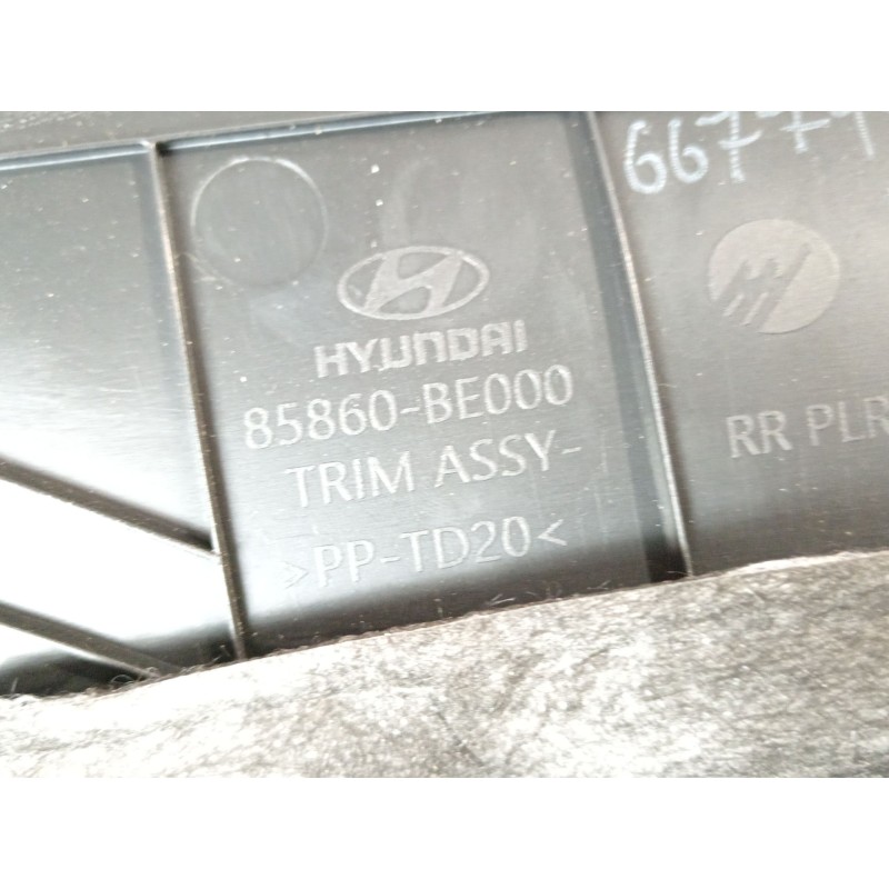 Recambio de moldura para hyundai kona (os, ose, osi) 1.0 t-gdi hybrid 48v referencia OEM IAM 85860BE000  