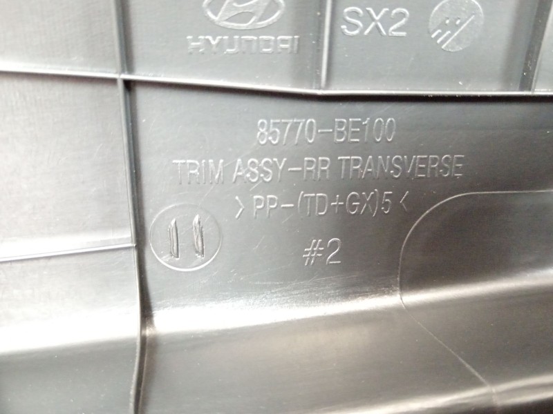 Recambio de moldura para hyundai kona (os, ose, osi) 1.0 t-gdi hybrid 48v referencia OEM IAM 85770BE100  