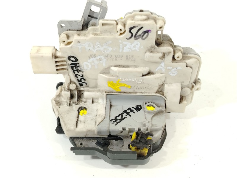 Recambio de cerradura puerta trasera izquierda para audi a6 avant (4f5) 3.0 tdi quattro referencia OEM IAM 4F0839015  