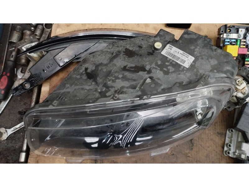 Recambio de faro izquierdo para citroën c4 cactus 1.6 bluehdi 100 referencia OEM IAM 9800901380 90039703 