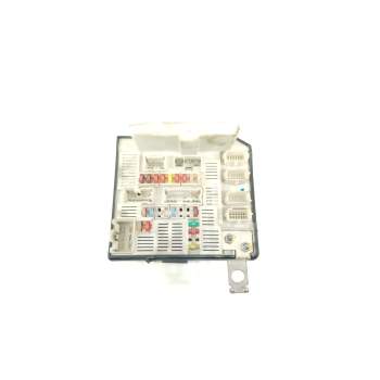 CAJA RELES / FUSIBLES 8200481867 7950505021 519157065