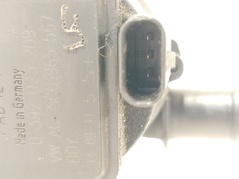 Recambio de bomba agua para volkswagen golf vii lim. sport by r-line bluemotion referencia OEM IAM 5G0965567  
