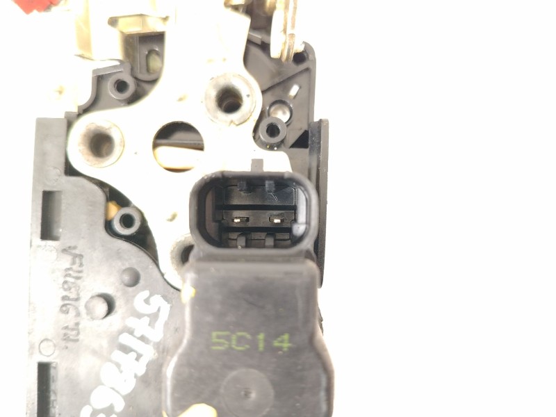 Recambio de cerradura puerta trasera izquierda para ssangyong rexton 2.9 td gls referencia OEM IAM 7131008002  