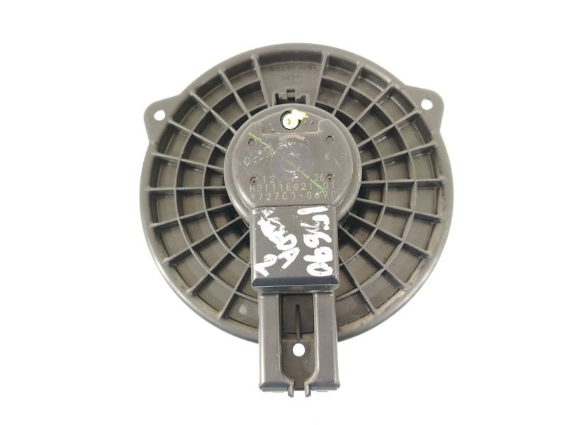 Recambio de ventilador calefaccion para mazda 2 (de_, dh_) 1.5 (de5fs) referencia OEM IAM HB111EG21 8727000690 DF7161B10