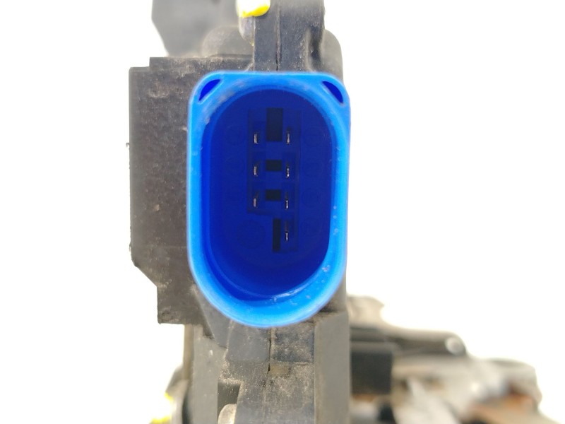 Recambio de cerradura puerta trasera izquierda para volkswagen touareg (7la) tdi r5 referencia OEM IAM 7L0839015  