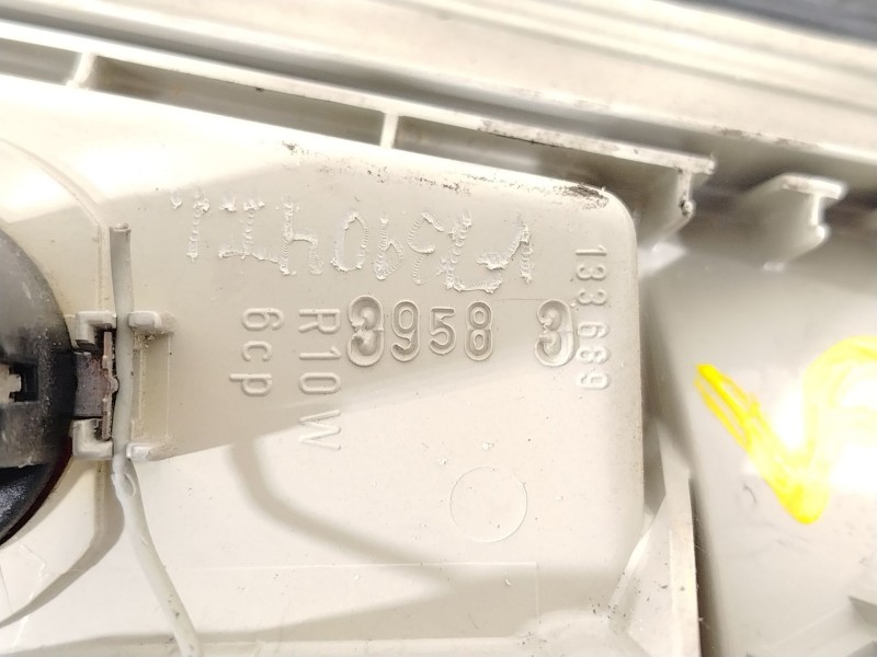 Recambio de piloto trasero izquierdo para bmw 5 (e34) 520 i 24v referencia OEM IAM 63211384009 133689 