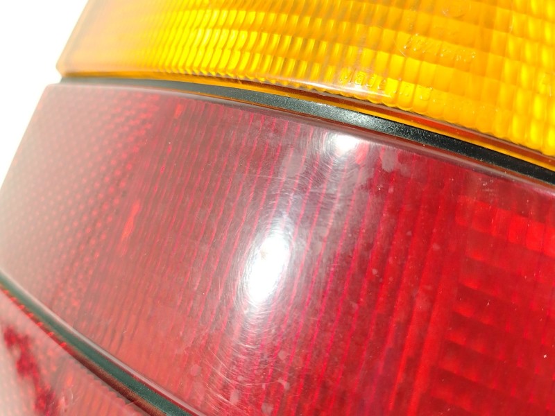 Recambio de piloto trasero derecho para bmw 5 (e34) 520 i 24v referencia OEM IAM 63211384010 133690 