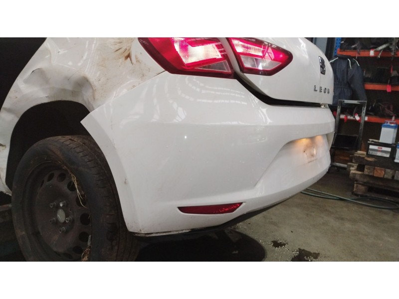 Recambio de paragolpes trasero para seat leon (5f1) 1.6 tdi referencia OEM IAM 5F0807421  