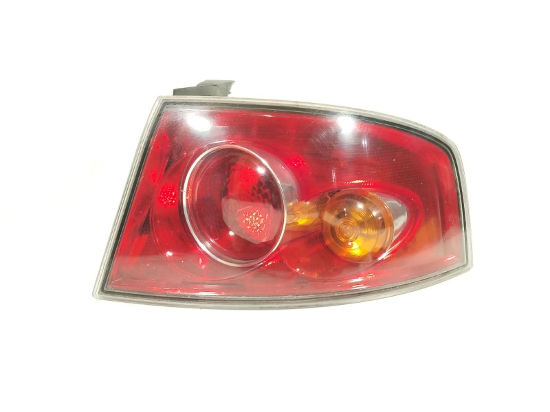 Recambio de piloto trasero derecho para seat ibiza iii (6l1) 1.2 referencia OEM IAM 6L6945112 6L6945096A 