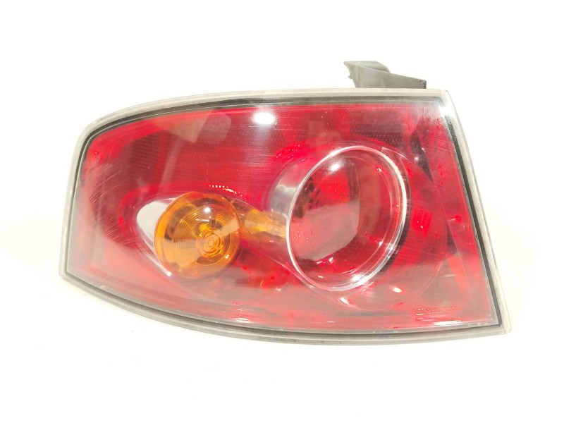 Recambio de piloto trasero izquierdo para seat ibiza iii (6l1) 1.2 referencia OEM IAM 6L6945111 6L6945095A 