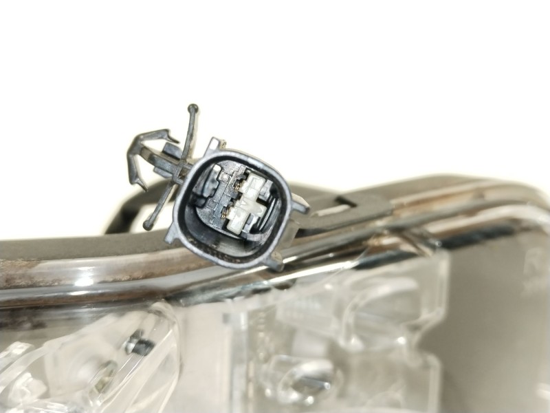 Recambio de piloto delantero derecho para toyota auris (_e15_) 1.8 hybrid (zwe150_) referencia OEM IAM 8143012010  