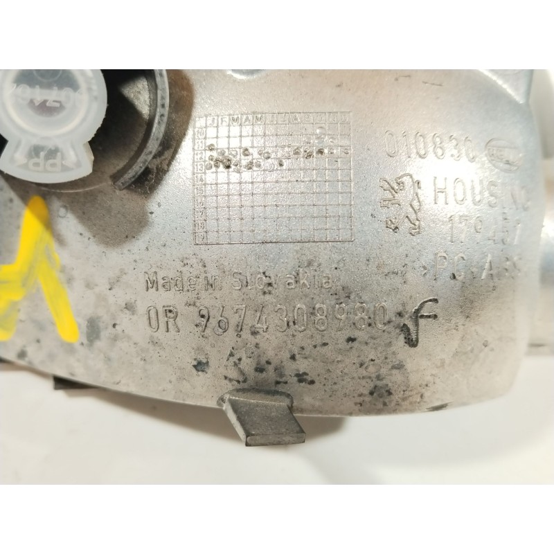 Recambio de piloto trasero central para peugeot 208 i (ca_, cc_) 1.2 vti 82 referencia OEM IAM 9674308980  